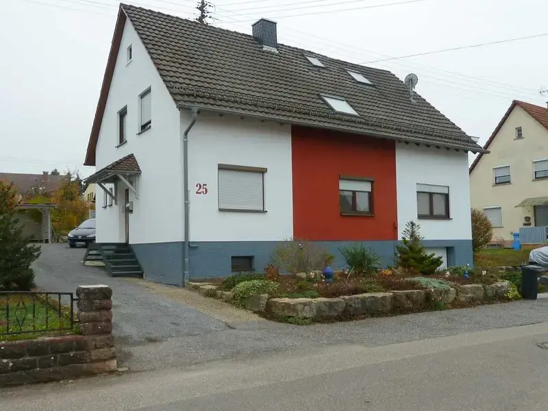 Alte Hausfassade in Schwarzach erneuert